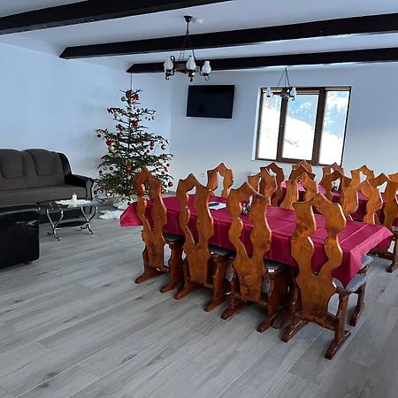 Casa Dani&Moni Hotel Moeciu De Sus Ngoại thất bức ảnh