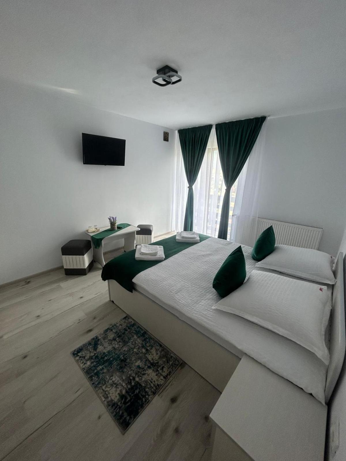 Casa Dani&Moni Hotel Moeciu De Sus Ngoại thất bức ảnh